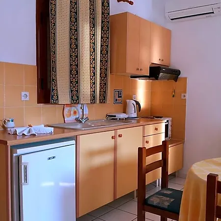 Zorbas Family House 3* Skiathos