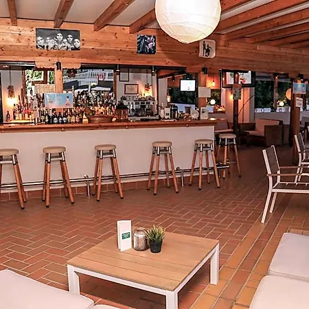 Zorbas Family House 3* Skiathos